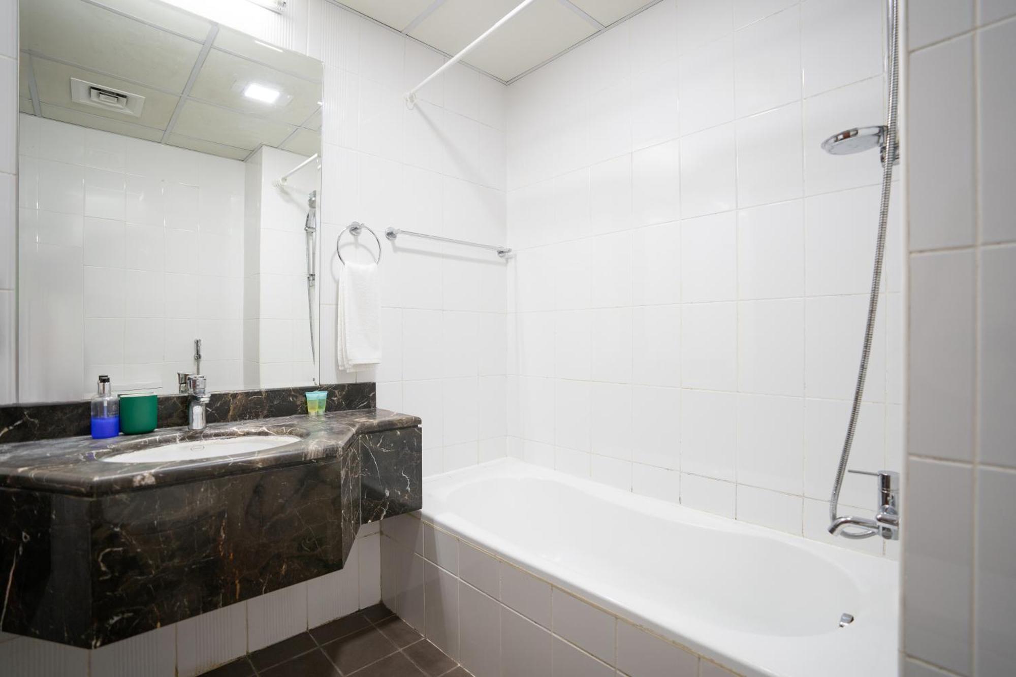 Rh- Perfect Downtown Getaway For Couple, Near Dubai Mall Exterior photo